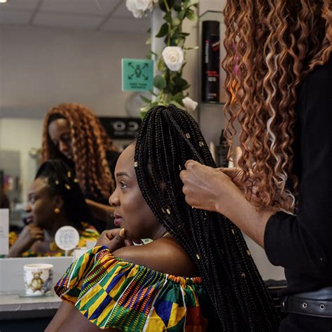 black owned hair salons near me|hair salons that specialize black.